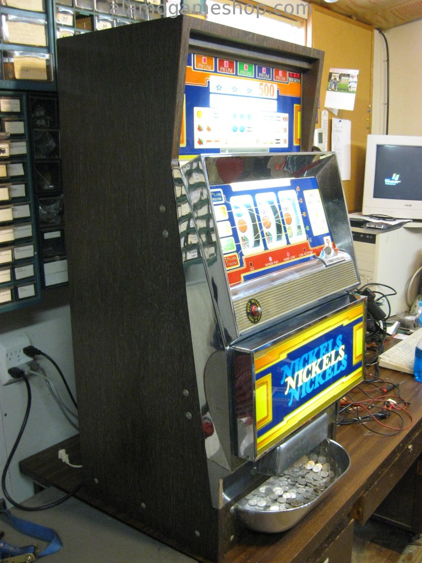 Bally Slot Machine Series E - Click Image to Close