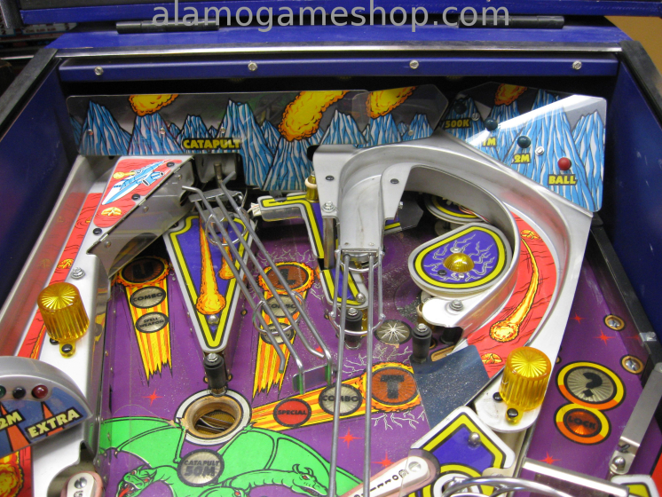 (image for) Gladiators Pinball by Gottlieb/Premier 1
