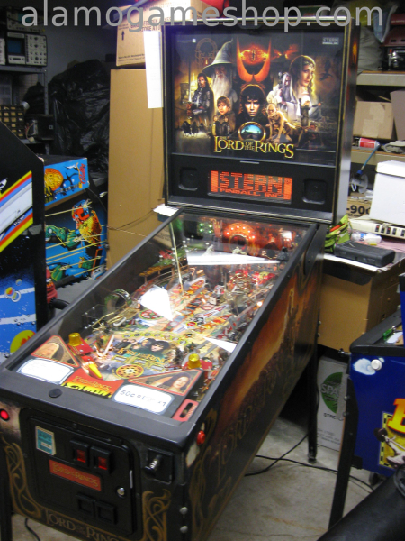 (image for) The Lord of the Rings Pinball - Stern Pi