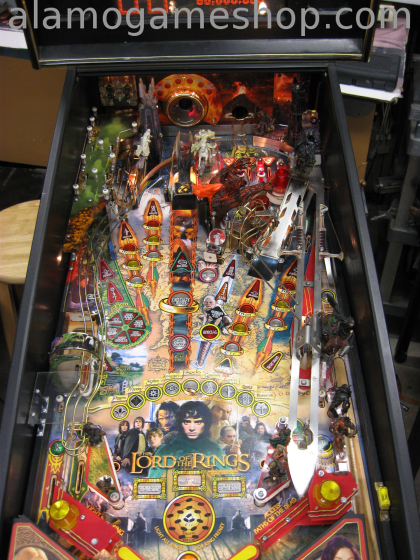 (image for) The Lord of the Rings Pinball - Stern Pi