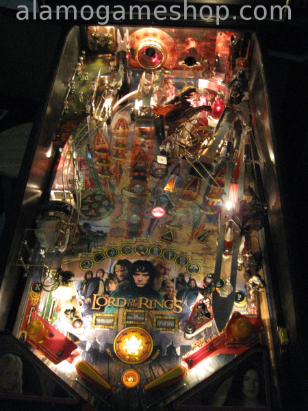 (image for) The Lord of the Rings Pinball - Stern Pi