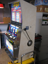IGT Slot, Double, Red White and Blue 1