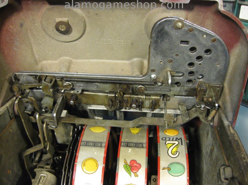 Mills Deuce 2 Wild slot machine 1948 - Click Image to Close