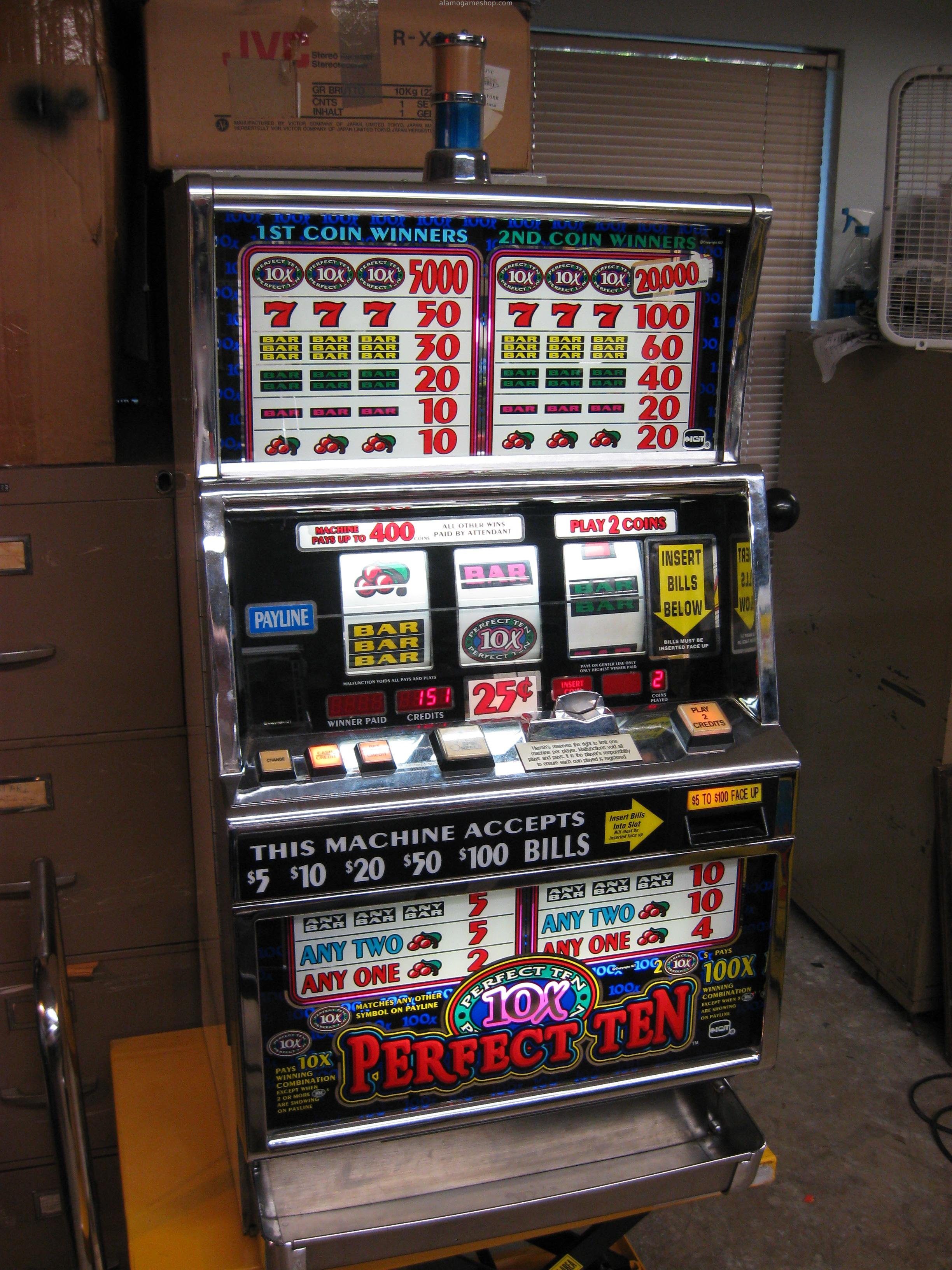 (image for) Perfect 10x Slot Machine by IGT 1993