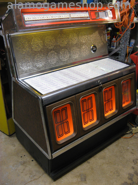 (image for) Rowe Jukebox model TI-1 made circa 1970