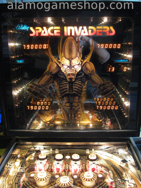 (image for) Space Invaders pinball by Bally 1980