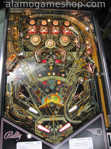 (image for) Space Invaders pinball by Bally 1980