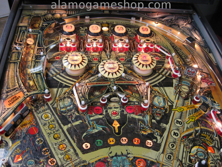 (image for) Space Invaders pinball by Bally 1980