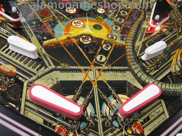 (image for) Space Invaders pinball by Bally 1980