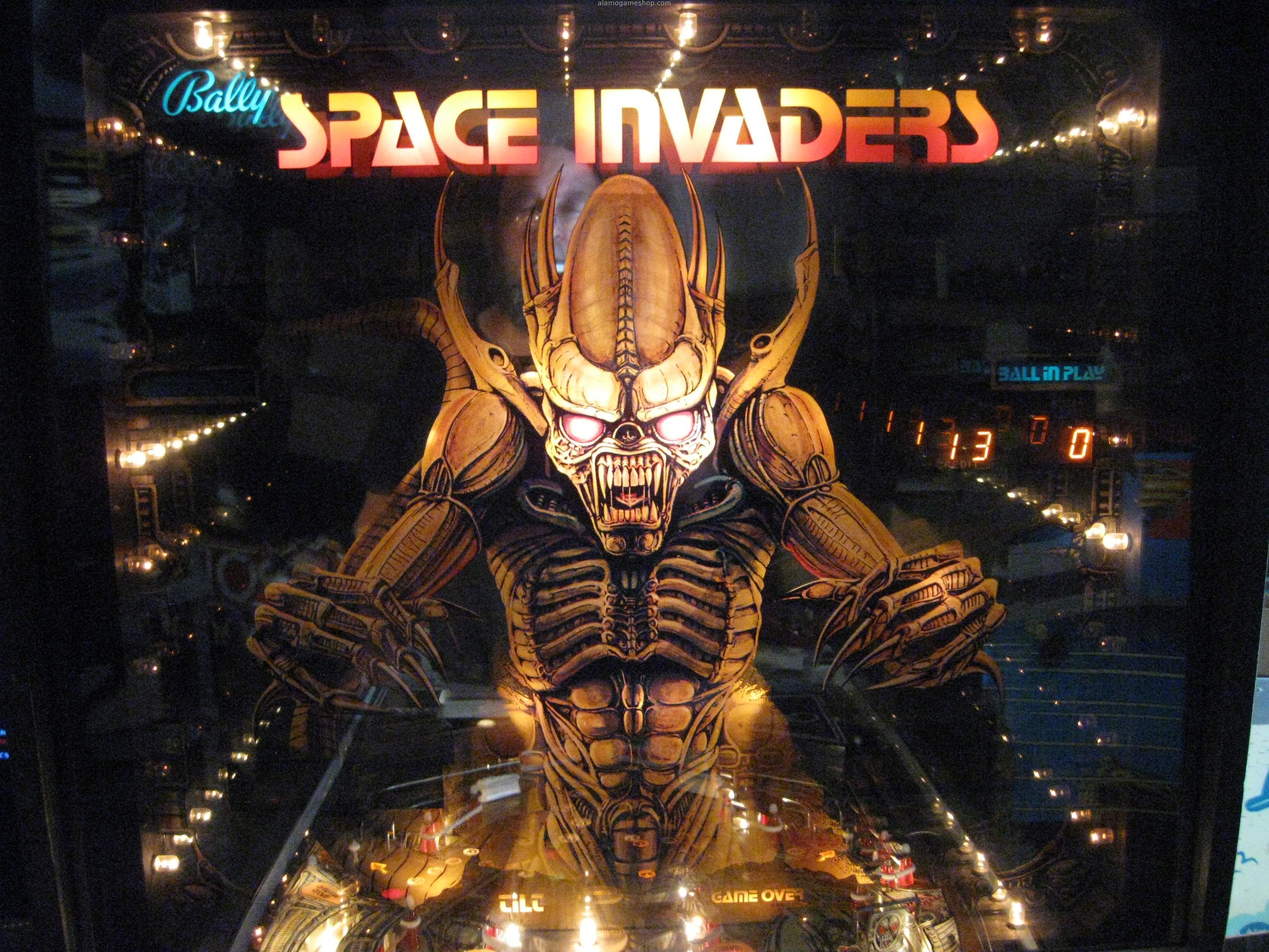 (image for) Space Invaders pinball by Bally 1980