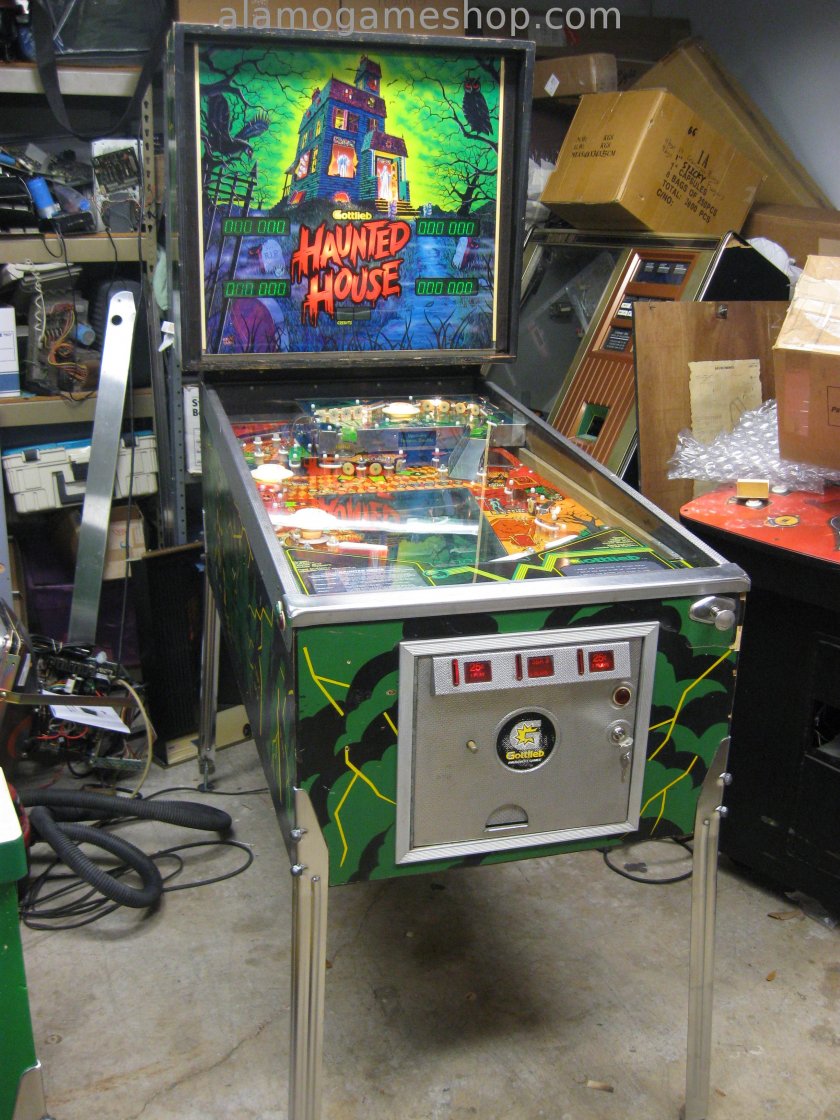 Haunted House pinball by Gottlieb 1982 - Click Image to Close