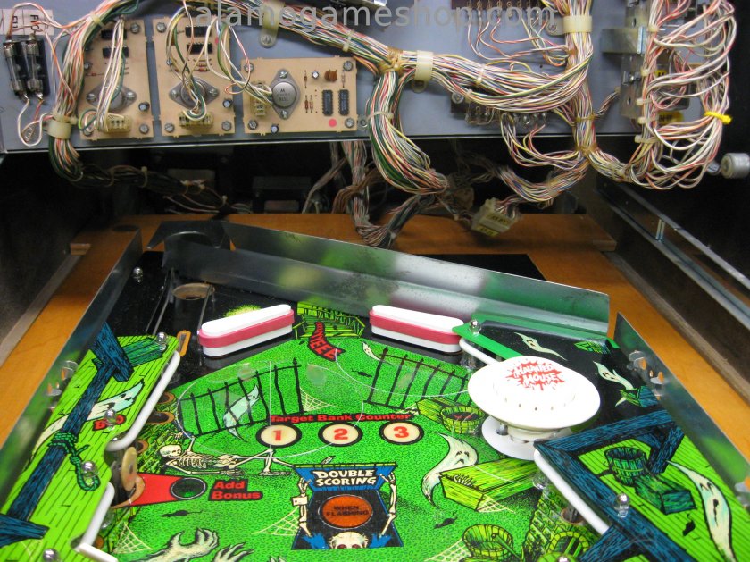Haunted House pinball by Gottlieb 1982 - Click Image to Close