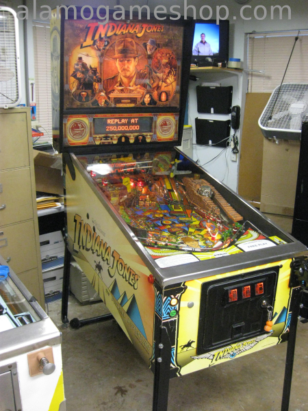 (image for) Indiana Jones pinball by Williams 1993