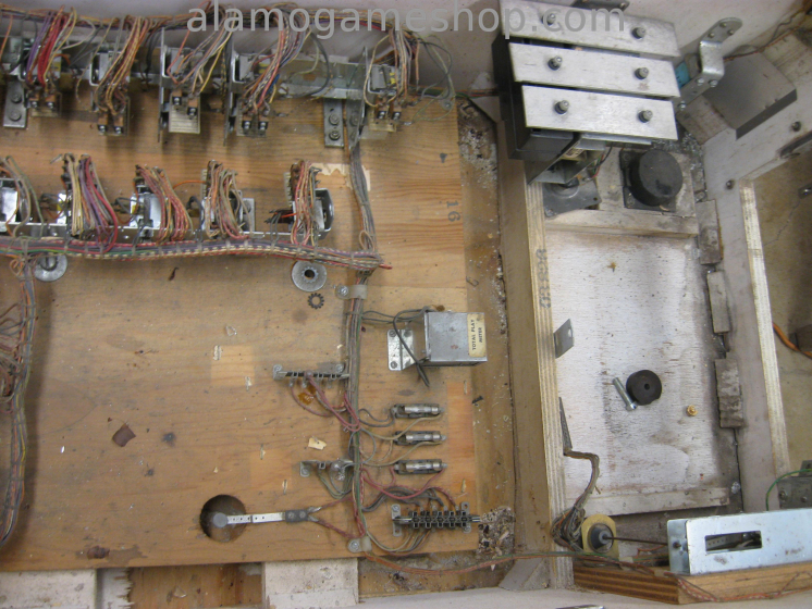 (image for) Quick Draw pinball by Gottlieb 1975