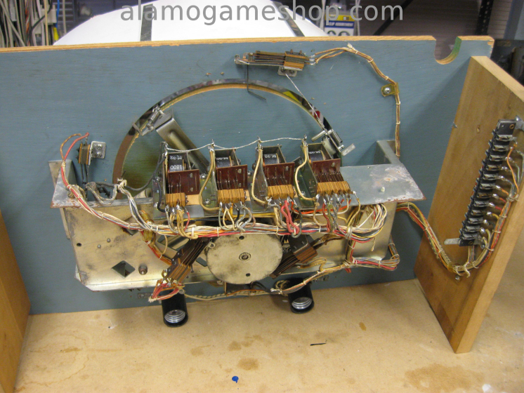 (image for) Extra Innings Man Running Unit by Willia