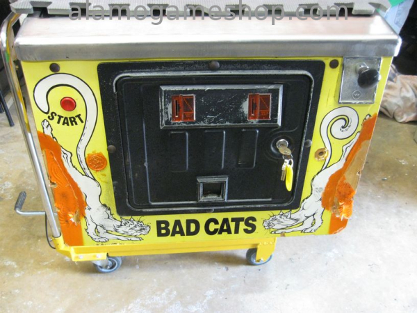 (image for) Bad Cats pinball by Williams 1989