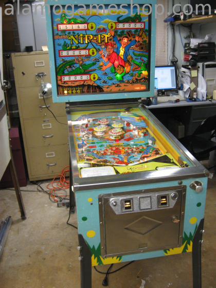(image for) Nip-It pinball by Bally 1972