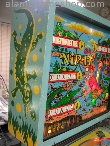 (image for) Nip-It pinball by Bally 1972