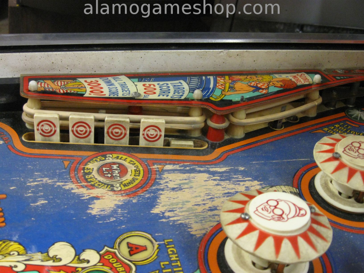 (image for) Captain Fantastic pinball by Bally 1976