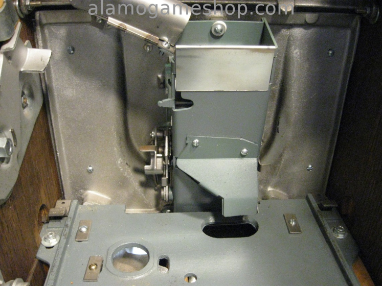 (image for) Mills Slot, Golden Nugget