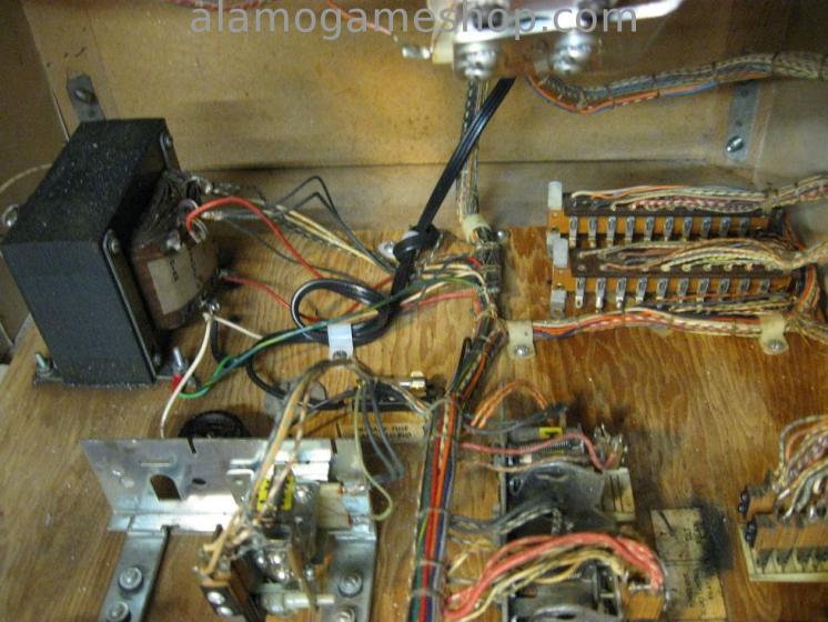 (image for) Pioneer pinball by Gottlieb 1975