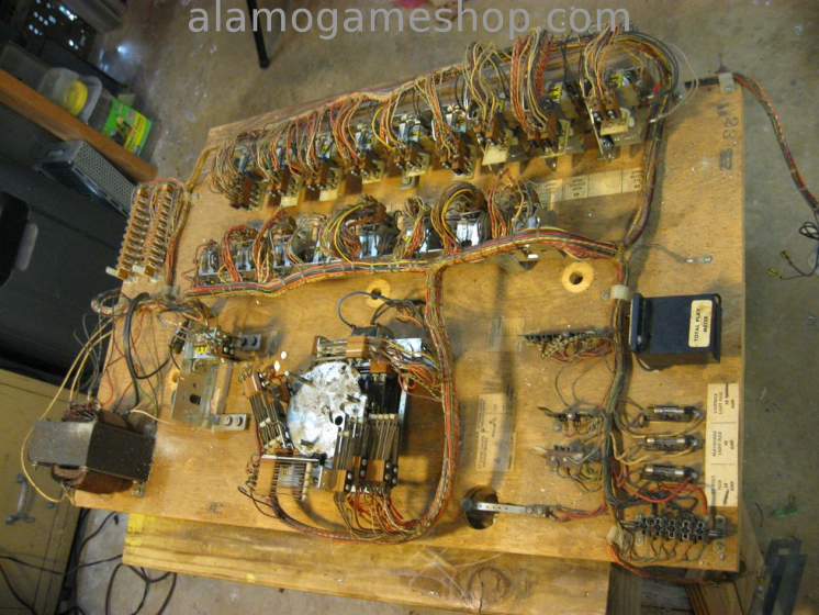(image for) Pioneer pinball by Gottlieb 1975