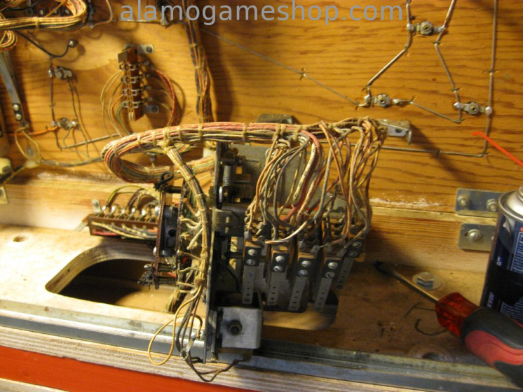 (image for) Pioneer pinball by Gottlieb 1975
