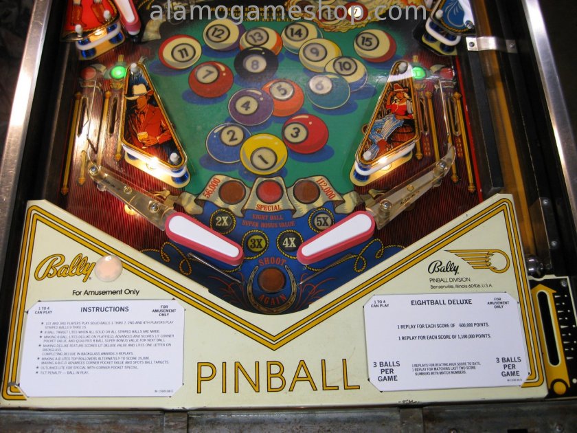 Eight Ball Deluxe pinball Bally 1984 - Click Image to Close