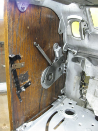 Mills Operator Bell, 1929, Jackpot Poinsetta Owl