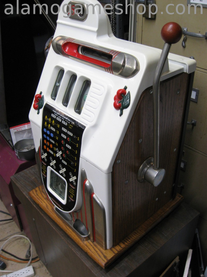 (image for) Mills Black Cherry Slot