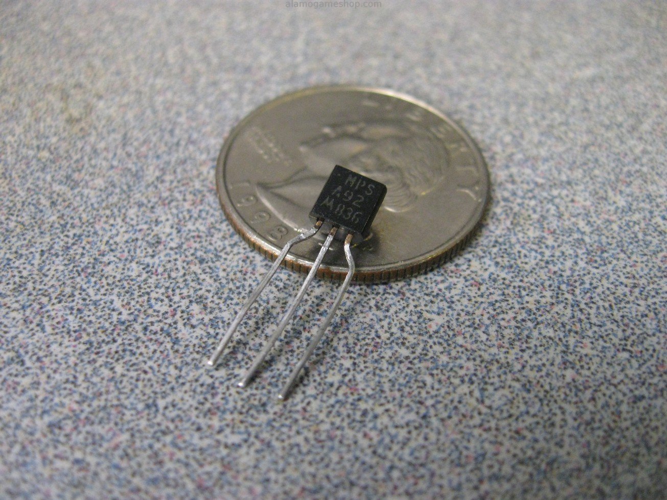 (image for) MPSA92 Transistor, NPN 45v CE, 200ma, lo