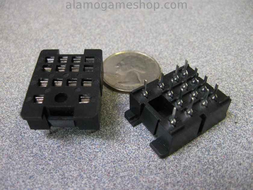 Relay Socket 14 pin, Lug to PC mount - Click Image to Close